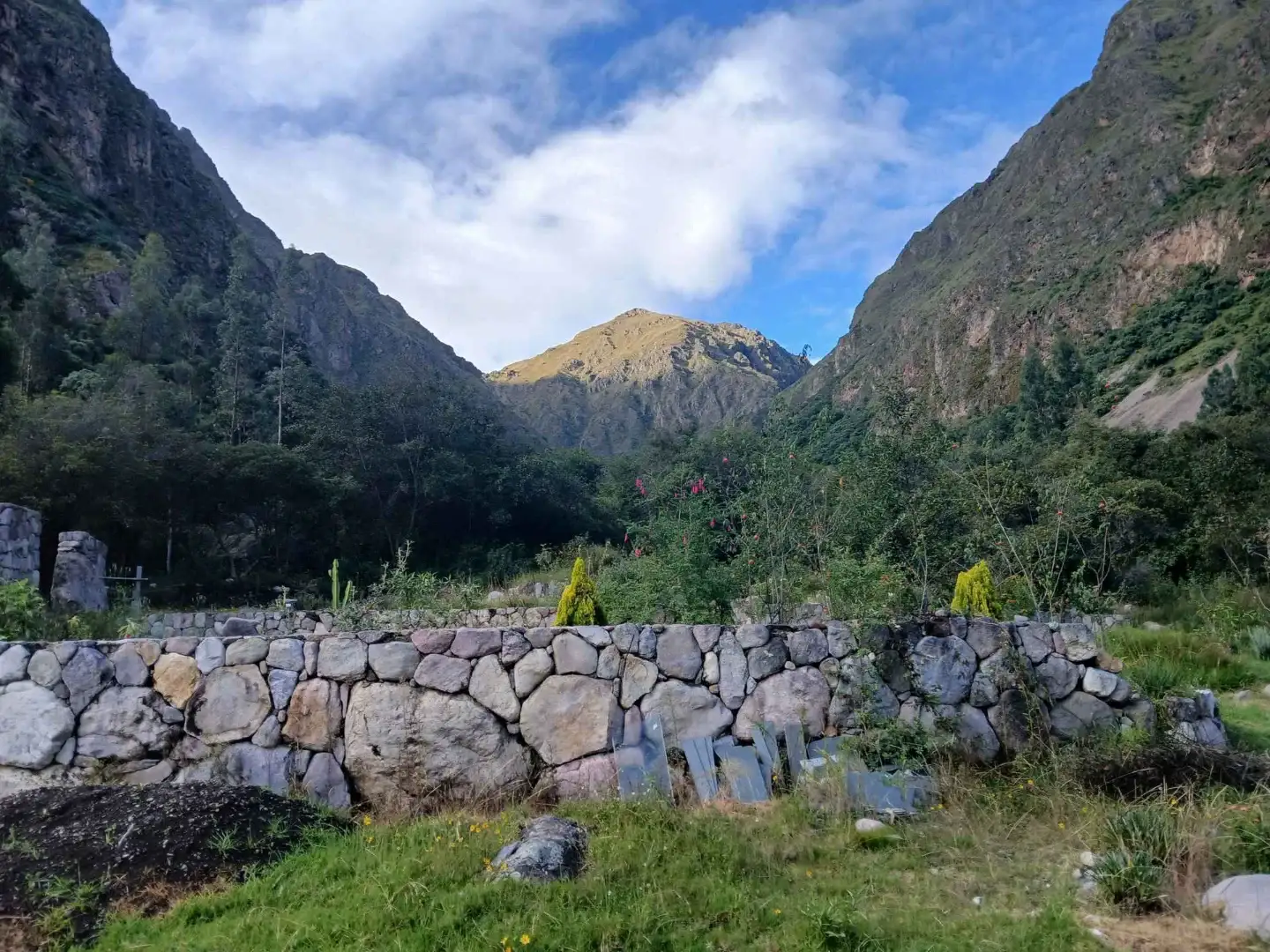 Sacred Valley setting for a 3-day ayahuasca retreat in Peru, Cusco